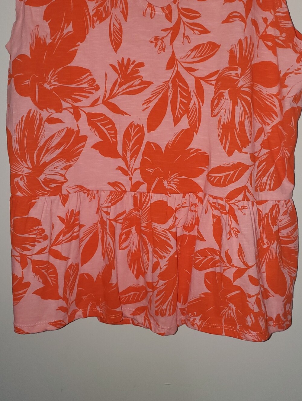 Sleeveless V-Neck Floral Peplum Top Casual Relaxed Fit - Medium - Picture 4 of 4